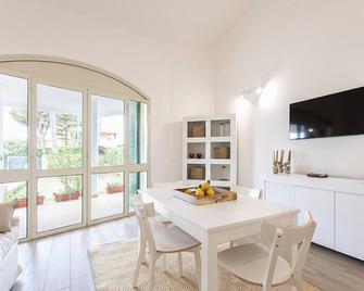 Villino a Fontane Bianche by Wonderful Italy - Syrakuzy - Jadalnia