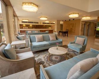 فندق البارون هليوبوليس القاهرة - القاهرة - ردهة