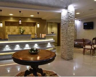 Larimar Hôtel Sfax - Сфакс - Рецепція