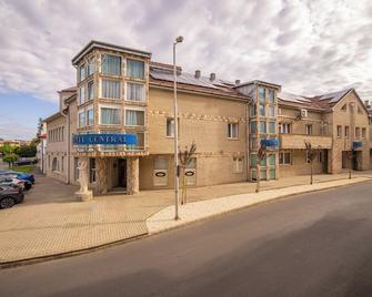 Hotel Central - Nyiregyhaza - Edificio