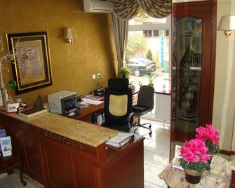Hotel Vila Ariston - Osijek - Front desk