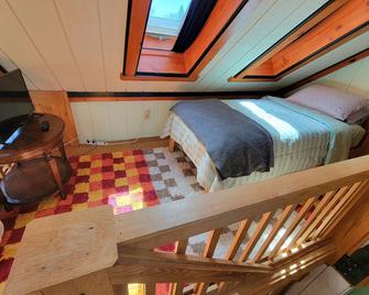 Cozy Village Hideaway near St Bonaventure University & Holiday Valley w/ WiFi - Allegany - Habitación