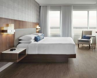Delta Hotels by Marriott Trois Rivieres Conference Centre - Trois-Rivières - Schlafzimmer