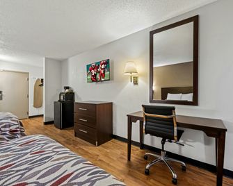 Red Roof Inn Charlotte - University - Charlotte - Habitación