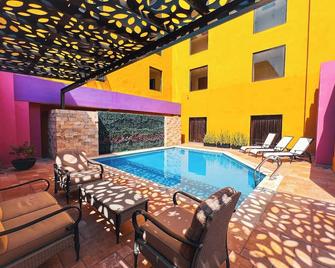 Hotel Plaza Colonial - Campeche - Alberca