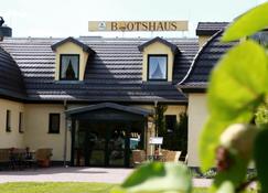 Bootshaus Neustrelitz - Neustrelitz - Edificio