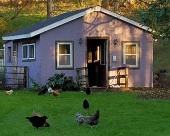Rainbow Ridge Farms - Onalaska - Building