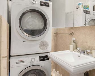 Trendy Nolita Stay Walk to SoHo & Little Italy - New York - Laundry facility