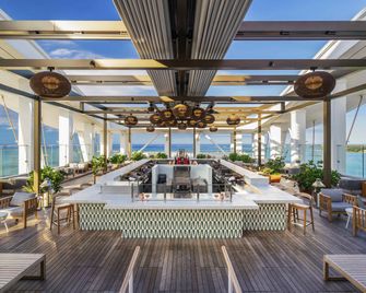 إس إل إس باها مار - ناساو - مبنى