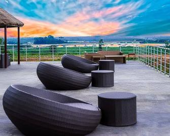 Epe Resort & Spa - Epe - Balcón