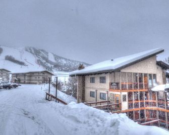 Lift Tickets Ski To Your Door, Wifi, Deck, Hot Tub - Steamboat Springs - Edificio