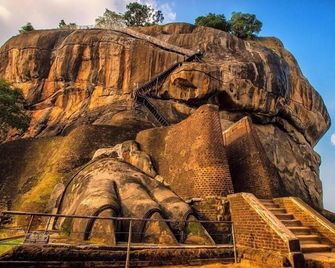 Kassapa Lions Rock - Dambulla