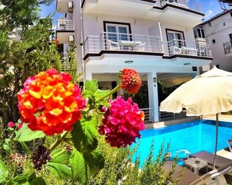 Oase Apart - Kalkan - Havuz