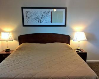 Classic Motel - Higginsville - Bedroom