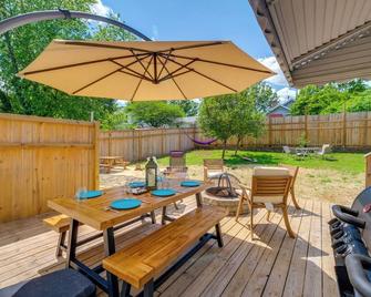 2 Mi to Dtwn: Historic Lynchburg Apartment! - Lynchburg - Patio