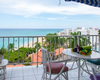 Montego Bay Club Apartments - Montego Bay - Balcony