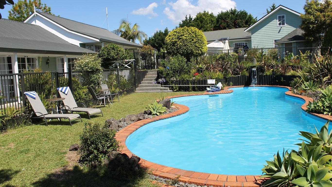 Ash Grove Boutique Motel