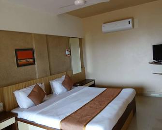 Al Sheikh Guest House - Gujrāt - Habitación