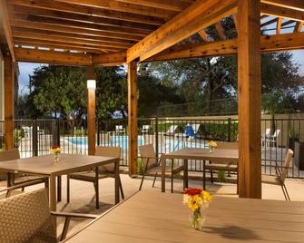 Country Inn & Suites San Antonio Med Ctr - San Antonio - Varanda