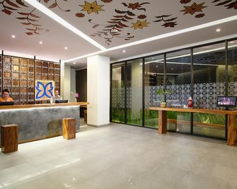Batiqa Hotel Palembang - פלמבאנג - דלפק קבלה