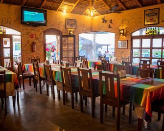 호텔 빌라 마르 이 아레나 - 푸에르토 산카를로스 - 레스토랑