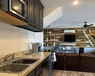 Reel em Inn - Waterfront Guntersville Lake Retreat for the Fisherman and Family - Скоттсборо - Кухня