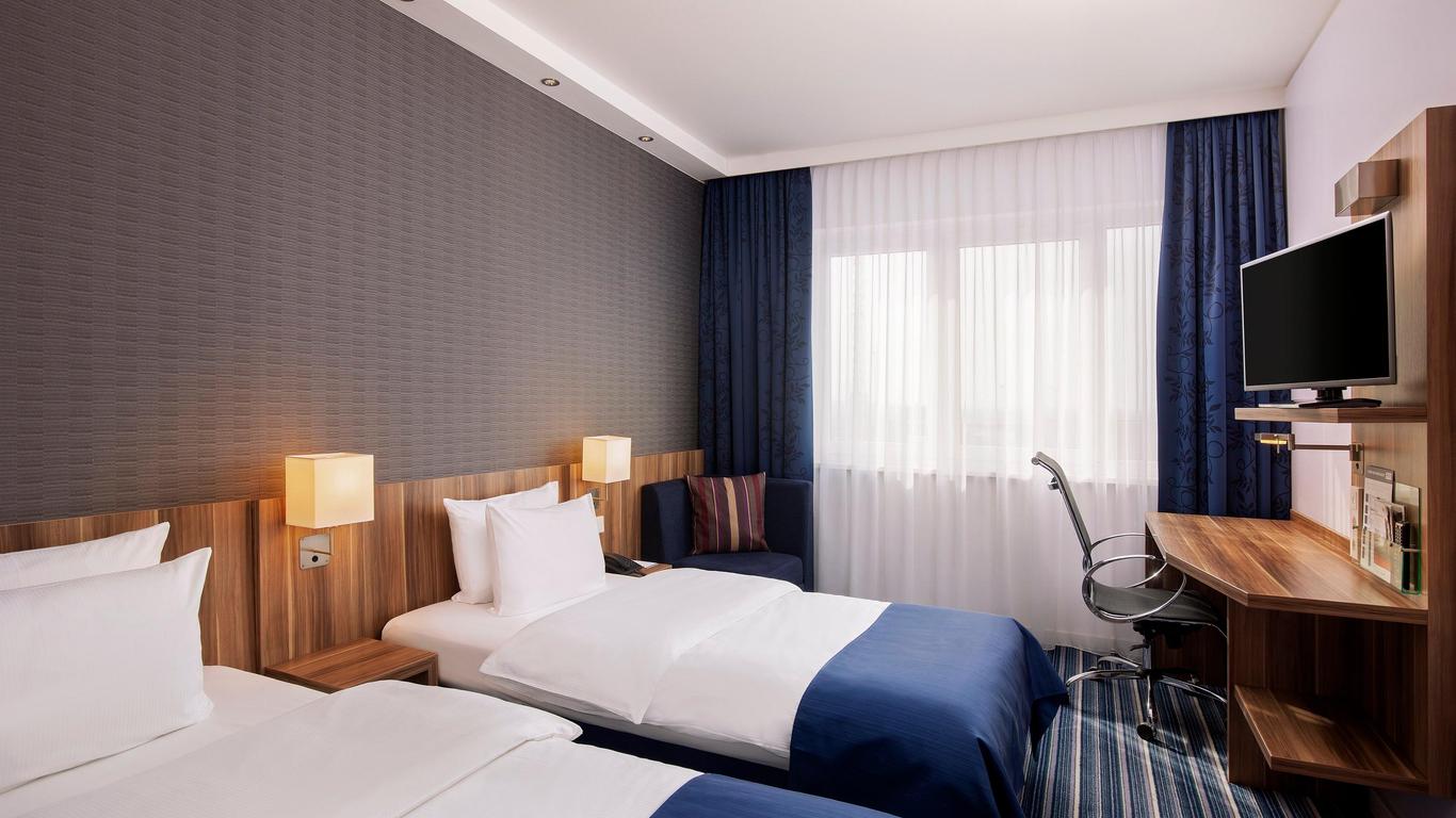 Holiday Inn Express Bremen Airport By IHG