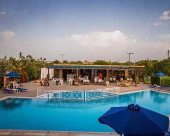Hotel Alkmini - Theologos - Pool
