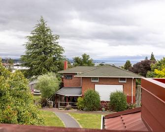 Haka House Taupo - Taupo - Edificio