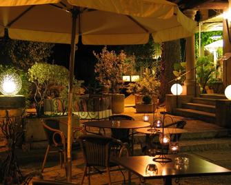 Le Manoir - Mornas - Patio