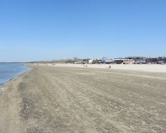 Saga Resort - Wasaga Beach - Strand