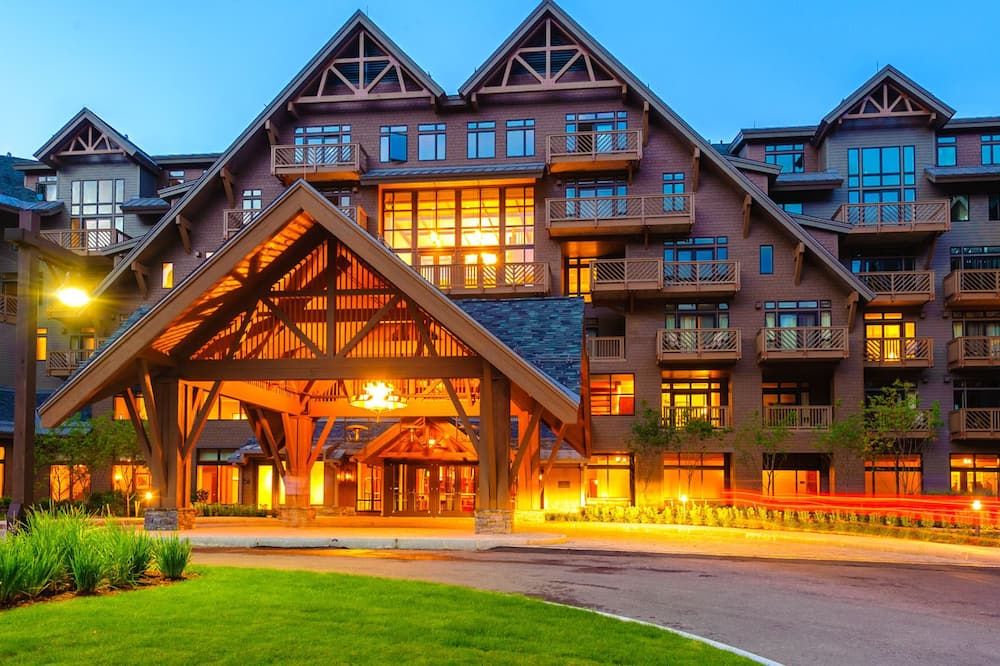 1216 The Lodge At Spruce Peak | Ski in Ski Out | Studio | Spruce Peak Village Views 2nd floor - Stowe - Building