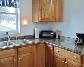 Hurley Penthouse in Downtown - Hurley - Kitchen