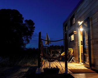 The Tiny House in the Château de Vauclaire vineyards - Meyrargues