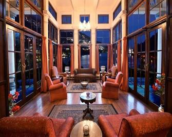 The Palace Belvedere Hotel - Nainital - Lounge