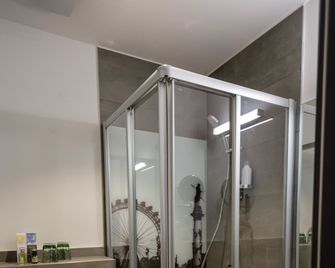 Der Stasta - Viena - Baño