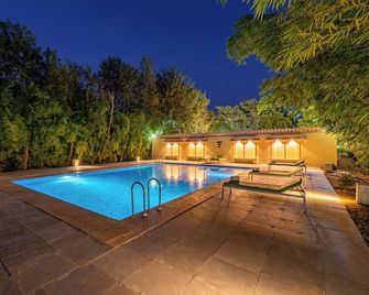Jungle Cave Resort - Sawāi Mādhopur - Πισίνα