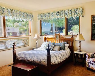 Genuine Santa Fe Adobe Casita - Colorado Springs - Bedroom