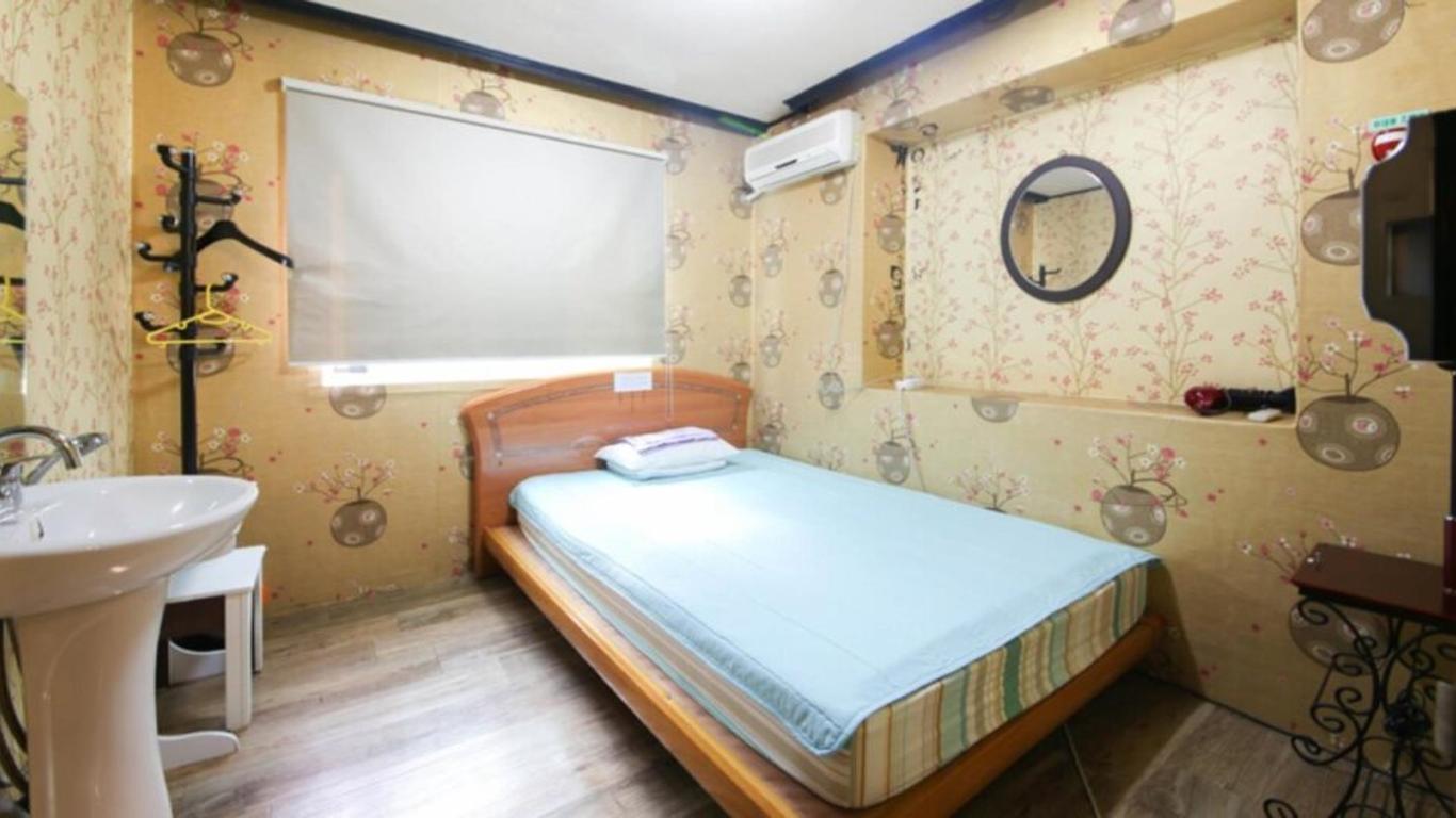 Comeinn Guesthouse Hongdae - Female Only
