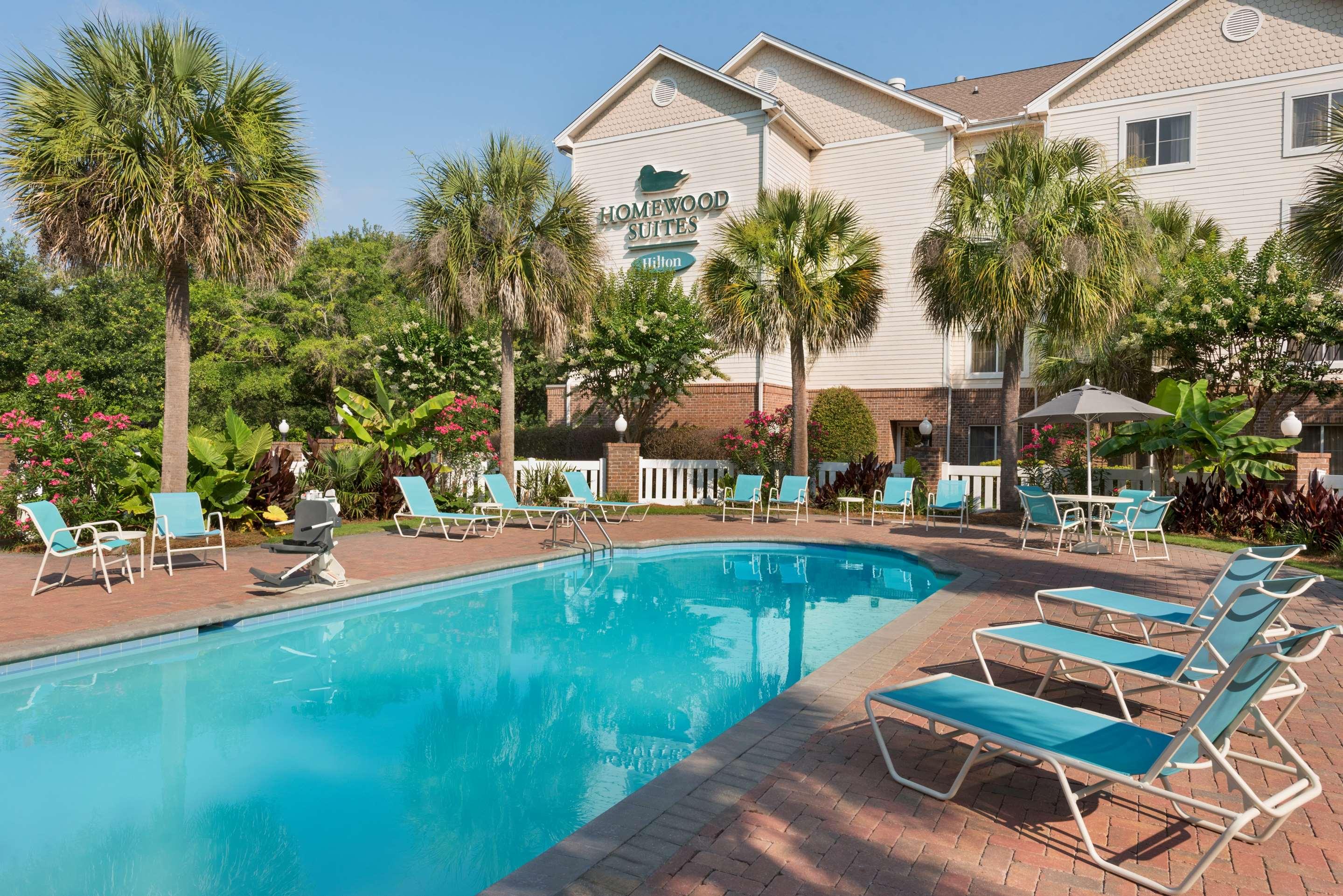 Comfort Inn and Suites Patriots Point ₹ 4,051. Mount Pleasant Hotel Deals &  Reviews - KAYAK