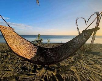 L&L Beach Resort - Pandan - Beach