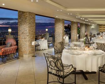 Hôtel des Mille Collines - Kigali - Restoran