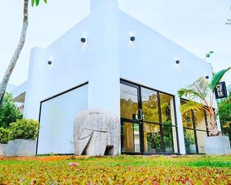 The Ivy Lake - Anuradhapura - Gebäude