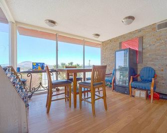 2 Full Beds|Non-Smoking - Mojave
