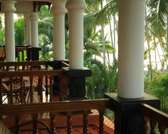 森林別墅海灘渡假村 - 瓦卡拉 - Varkala - 陽台