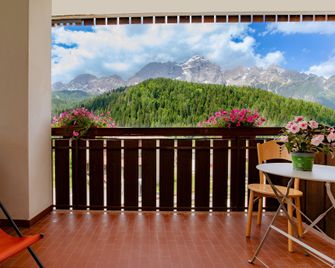Hotel Mae' - Zoldo Alto - Balcony