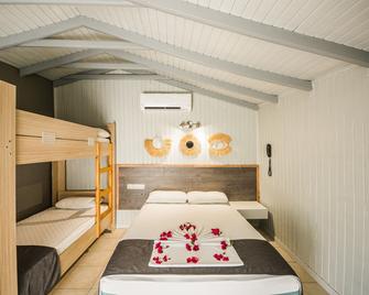 Leda Beach Hotel - Side - Schlafzimmer
