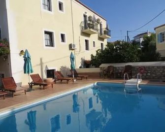 Victoria Studios - Spétses - Pool