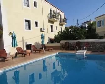 Victoria Studios - Spétses - Pool