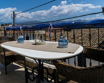 ''epavlis Boutique Galaxidi'' - Galaxidi - Balcony